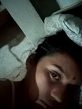 Snapshot of Cuty_kanchna chatting on October 26, 2025, 12:16 am Cuty kanchna online show from October 26, 2025, 12:16 am