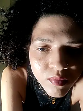 Larissinhamm online show from October 5, 2025, 5:50 am