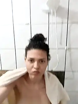 Larissinhamm online show from October 9, 2025, 11:03 pm