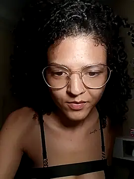 Larissinhamm online show from October 19, 2025, 3:18 am