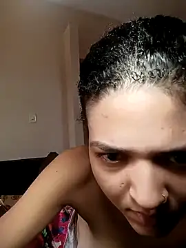 Larissinhamm online show from November 2, 2025, 4:31 pm