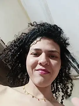 Larissinhamm online show from November 12, 2025, 6:08 pm