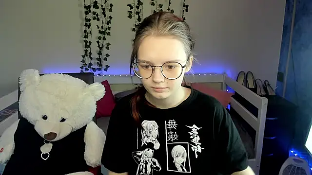 shy elina01 online show from November 5, 2025, 10:37 am