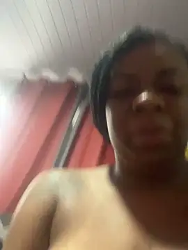 Snapshot of Priihmedeiros chatting on October 15, 2025, 2:28 pm Priihmedeiros online show from October 15, 2025, 2:28 pm