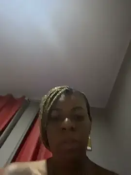 Snapshot of Priihmedeiros chatting on July 23, 2026, 6:33 am Priihmedeiros online show from July 23, 2026, 6:33 am
