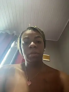 Snapshot of Priihmedeiros chatting on August 1, 2026, 10:03 am Priihmedeiros online show from August 1, 2026, 10:03 am