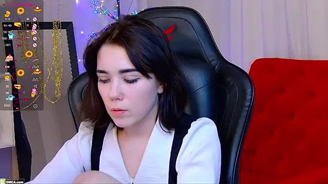 Kelly foox online show from December 15, 2025, 11:58 am