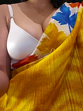 Snapshot of mohini_sen chatting on November 10, 2025, 7:46 pm mohini sen online show from November 10, 2025, 7:46 pm