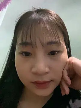 banlinh004 online show from October 5, 2025, 2:21 am