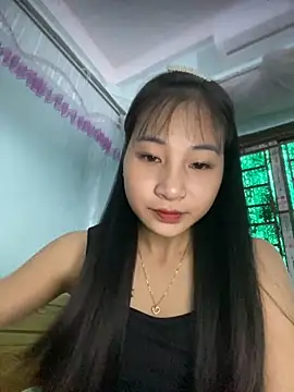 banlinh004 online show from October 14, 2025, 8:59 am