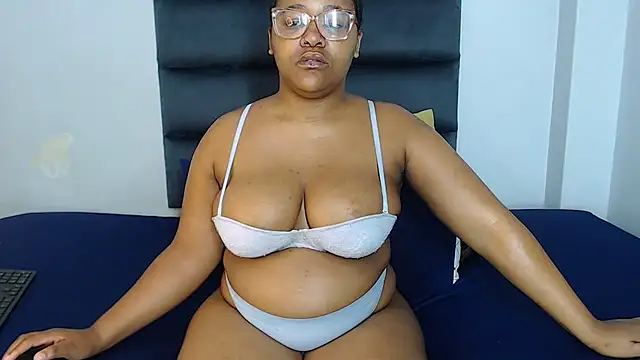 SweetJuicyPussy97 online show from January 10, 2026, 5:37 pm