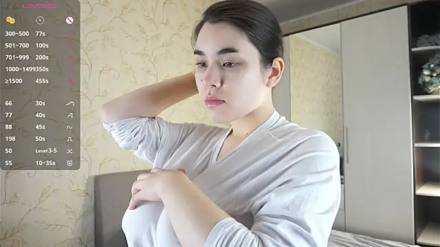 Snapshot of OdellOhlinger chatting on October 20, 2025, 3:07 am OdellOhlinger online show from October 20, 2025, 3:07 am