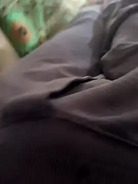 Snapshot of Lucastra98 chatting on November 17, 2025, 8:20 am Lucastra98 online show from November 17, 2025, 8:20 am