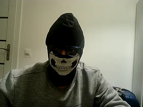Snapshot of nofaceking20 chatting on October 2, 2025, 3:30 pm nofaceking20 online show from October 2, 2025, 3:30 pm