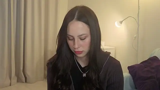 Snapshot of formoneyes chatting on October 30, 2025, 4:25 am formoneyes online show from October 30, 2025, 4:25 am