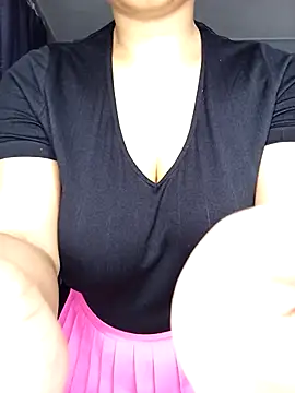 Snapshot of Sultrytits6 chatting on October 27, 2025, 7:40 pm Sultrytits6 online show from October 27, 2025, 7:40 pm