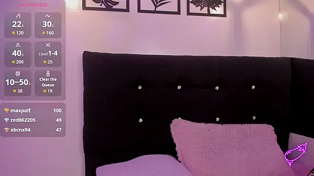 Snapshot of Haiily_Baeker chatting on November 5, 2025, 8:25 am Haiily Baeker online show from November 5, 2025, 8:25 am