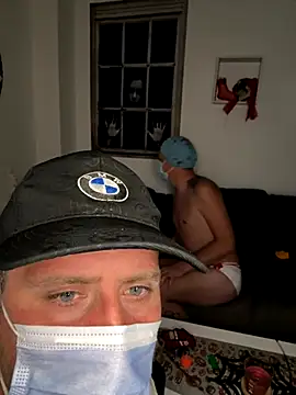 Snapshot of Chippeurz chatting on October 2, 2025, 5:53 pm Chippeurz online show from October 2, 2025, 5:53 pm