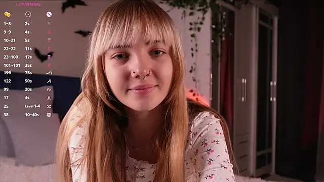 Snapshot of CelestaDicorcia chatting on November 13, 2025, 9:25 pm CelestaDicorcia online show from November 13, 2025, 9:25 pm