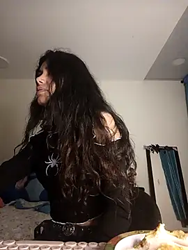 caramel doll   online show from October 10, 2025, 2:21 am