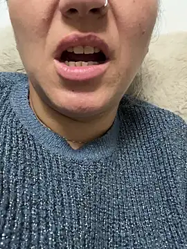 Daiana Andra online show from October 17, 2025, 10:12 pm