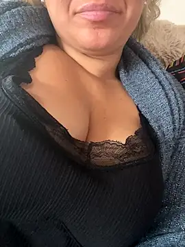 Daiana Andra online show from December 5, 2025, 12:58 pm