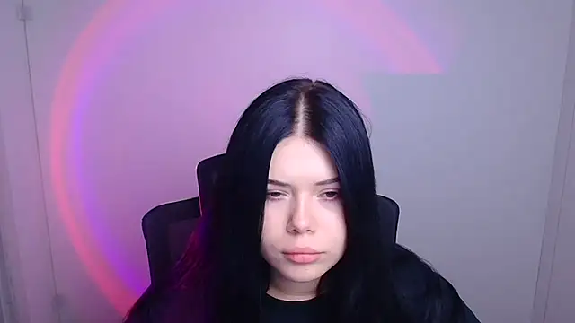 Mona Esty online show from October 7, 2025, 5:10 pm