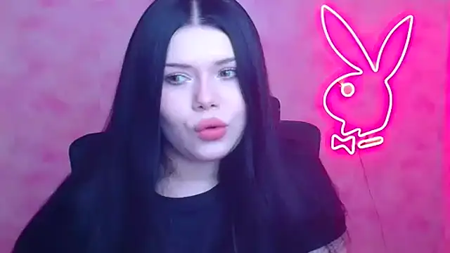 Mona Esty online show from December 18, 2025, 6:25 pm