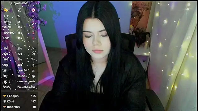 Mona Esty online show from May 16, 2026, 10:36 am