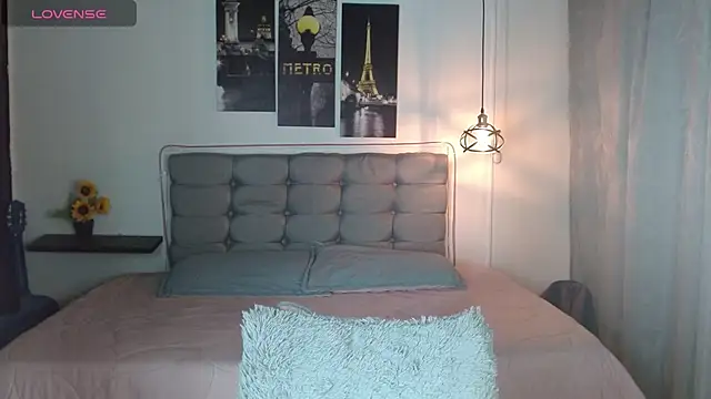 samara roxx online show from November 15, 2025, 12:08 am