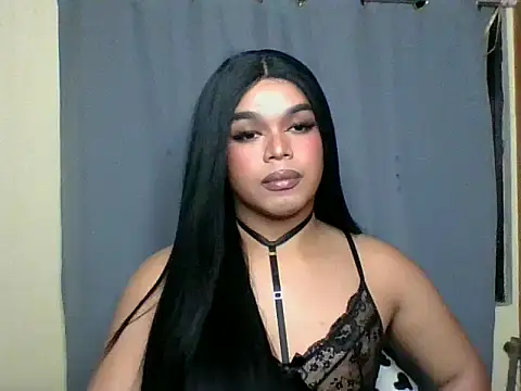 TarahFox online show from October 27, 2025, 3:49 pm