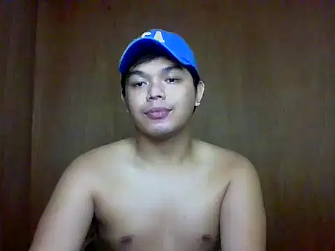 TarahFox online show from November 17, 2025, 6:03 pm