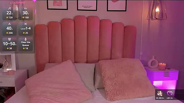 mara swan  online show from November 13, 2025, 7:13 pm