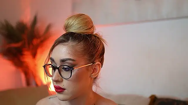 AileenKiss online show from February 7, 2026, 9:51 pm