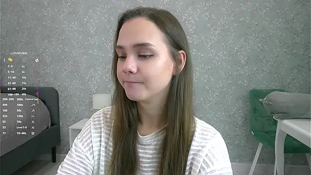 SweetSaraPie online show from October 11, 2025, 7:12 pm