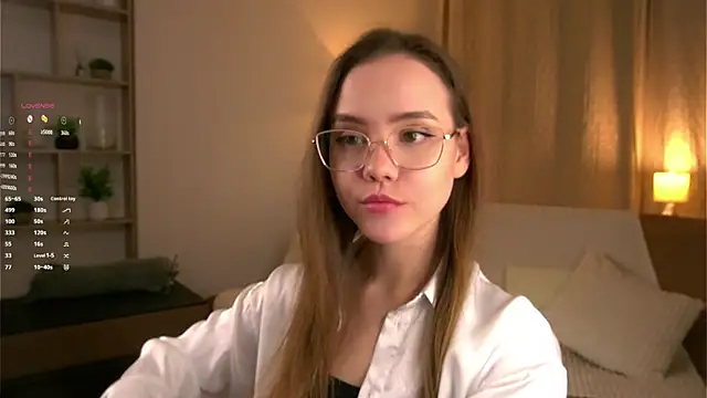 SweetSaraPie online show from March 1, 2026, 6:10 pm