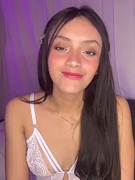 Snapshot of DayanneDubois chatting on October 9, 2025, 6:00 am DayanneDubois online show from October 9, 2025, 6:00 am