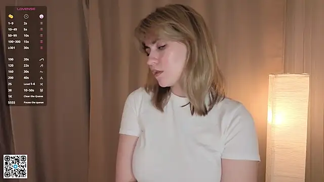 EuniceRaymundo online show from October 28, 2025, 6:21 pm