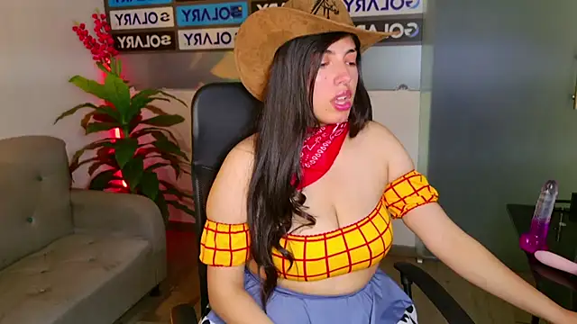 Violetta Swett  online show from October 22, 2025, 2:17 pm