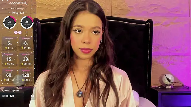 Snapshot of naomi_hill1 chatting on November 12, 2025, 10:30 pm naomi hill1 online show from November 12, 2025, 10:30 pm