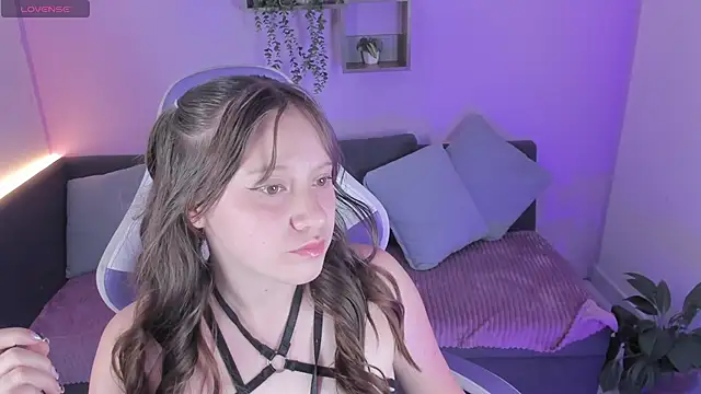 AliciaMoonx online show from October 11, 2025, 12:26 pm