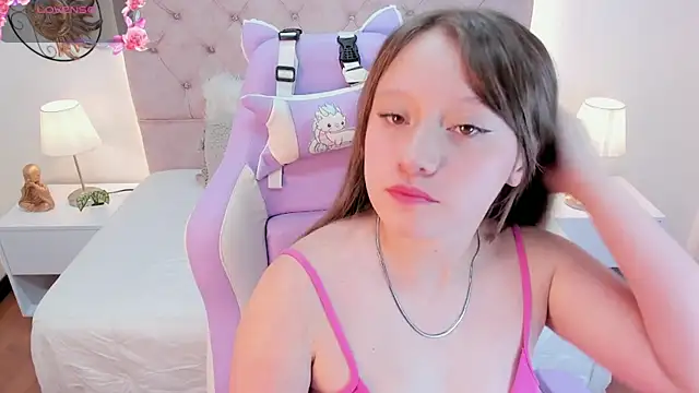 AliciaMoonx online show from October 21, 2025, 11:44 am