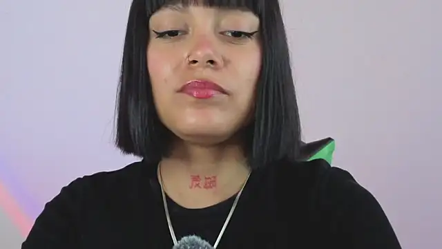 Snapshot of Qadeshoficial chatting on October 13, 2025, 9:04 pm Qadeshoficial online show from October 13, 2025, 9:04 pm