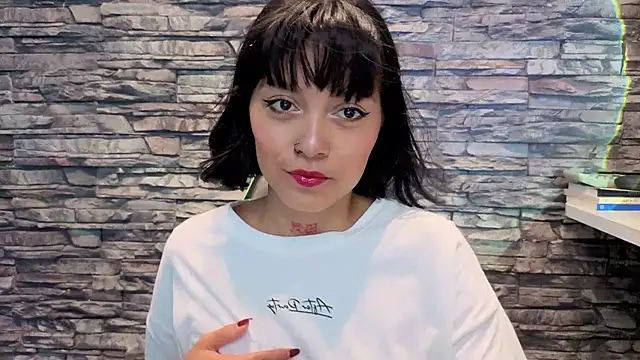 Snapshot of Qadeshoficial chatting on November 2, 2025, 9:06 pm Qadeshoficial online show from November 2, 2025, 9:06 pm