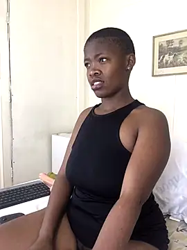 Snapshot of BarbioTheEmpressXxxxx chatting on October 13, 2025, 8:14 am BarbioTheEmpressXxxxx online show from October 13, 2025, 8:14 am