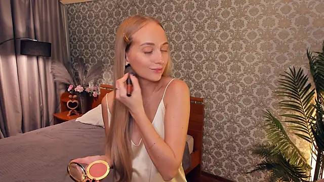 MikeDreese online show from November 11, 2025, 9:09 am