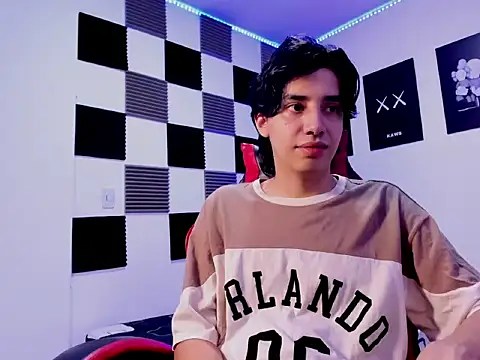 Snapshot of jeycobb chatting on December 13, 2025, 8:47 pm jeycobb online show from December 13, 2025, 8:47 pm