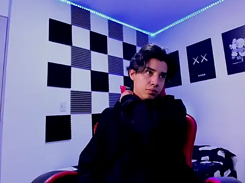 Snapshot of jeycobb chatting on December 17, 2025, 12:00 pm jeycobb online show from December 17, 2025, 12:00 pm