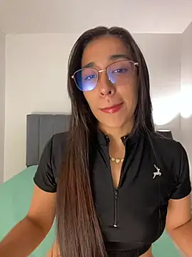 Snapshot of SabrinaEvanss_ chatting on May 19, 2026, 7:53 pm SabrinaEvanss online show from May 19, 2026, 7:53 pm