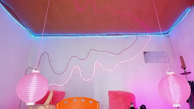 shannon kinne  online show from January 8, 2026, 3:58 pm